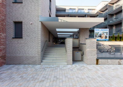 Haupteingang Marina Apartments
